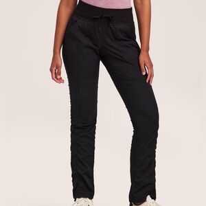 Shambhala Women's Mid Rise Woven Ease Pant